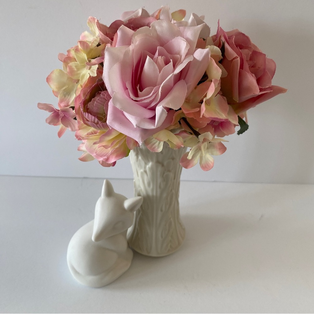 Lenox Woodland Collection Acanthus Leaf Vase Ivory White Made in USA